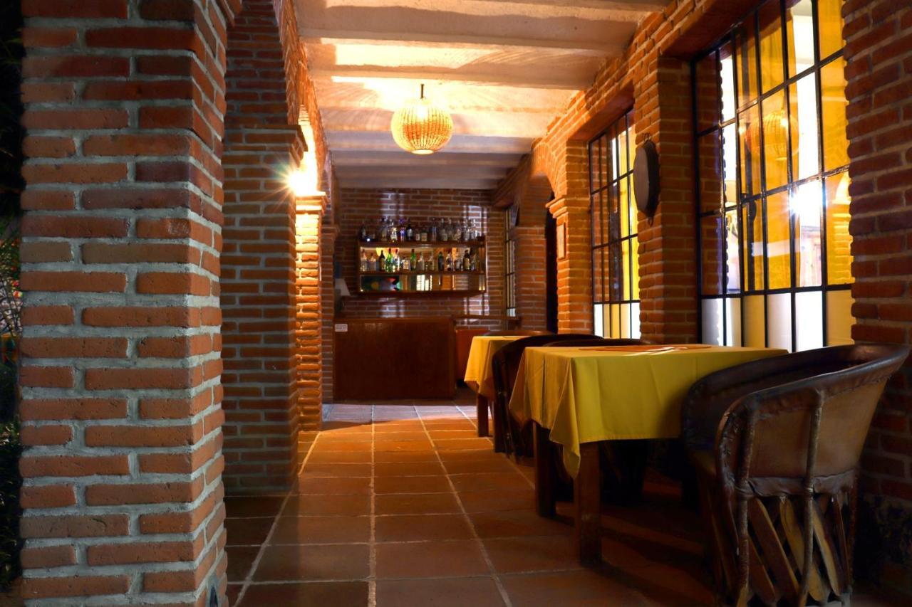 Hotel La Posada Del Valle (Adults Only) Tepoztlán Exteriör bild